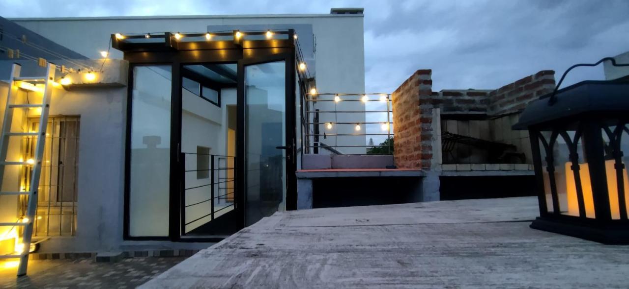 Вілла House With Large Terrace, Jacuzzi And Gated Parking For One Car Монтевідео Екстер'єр фото
