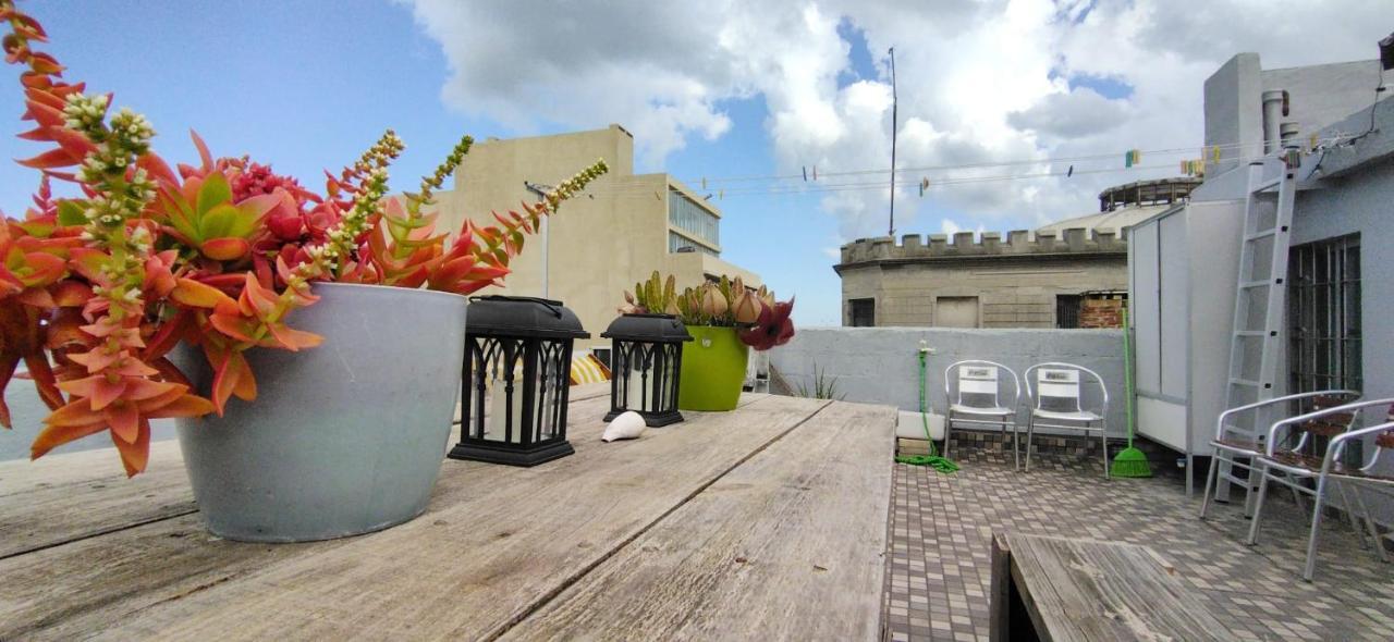 Вілла House With Large Terrace, Jacuzzi And Gated Parking For One Car Монтевідео Екстер'єр фото